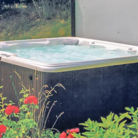 3 Bedroom Amazing Home In Beckerwitzhohenkirchen Holiday home *